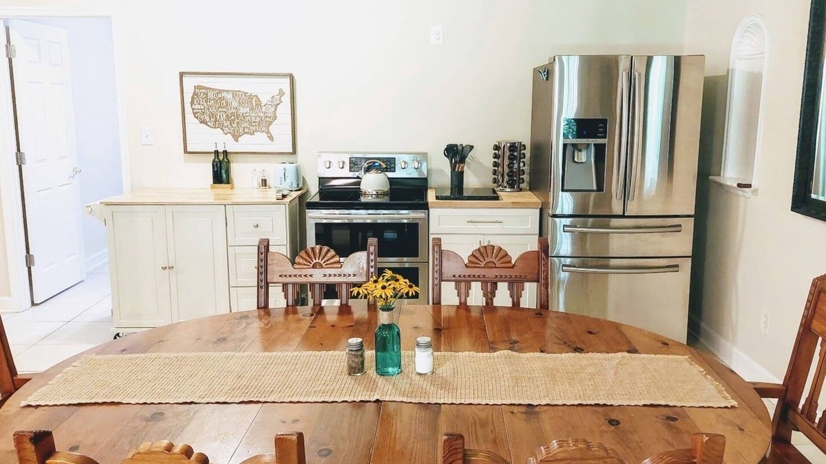 Springfield Apartment | Urban Oasis I Large 2bd/1ba I Surrounded by Nature I 30 mins to DC