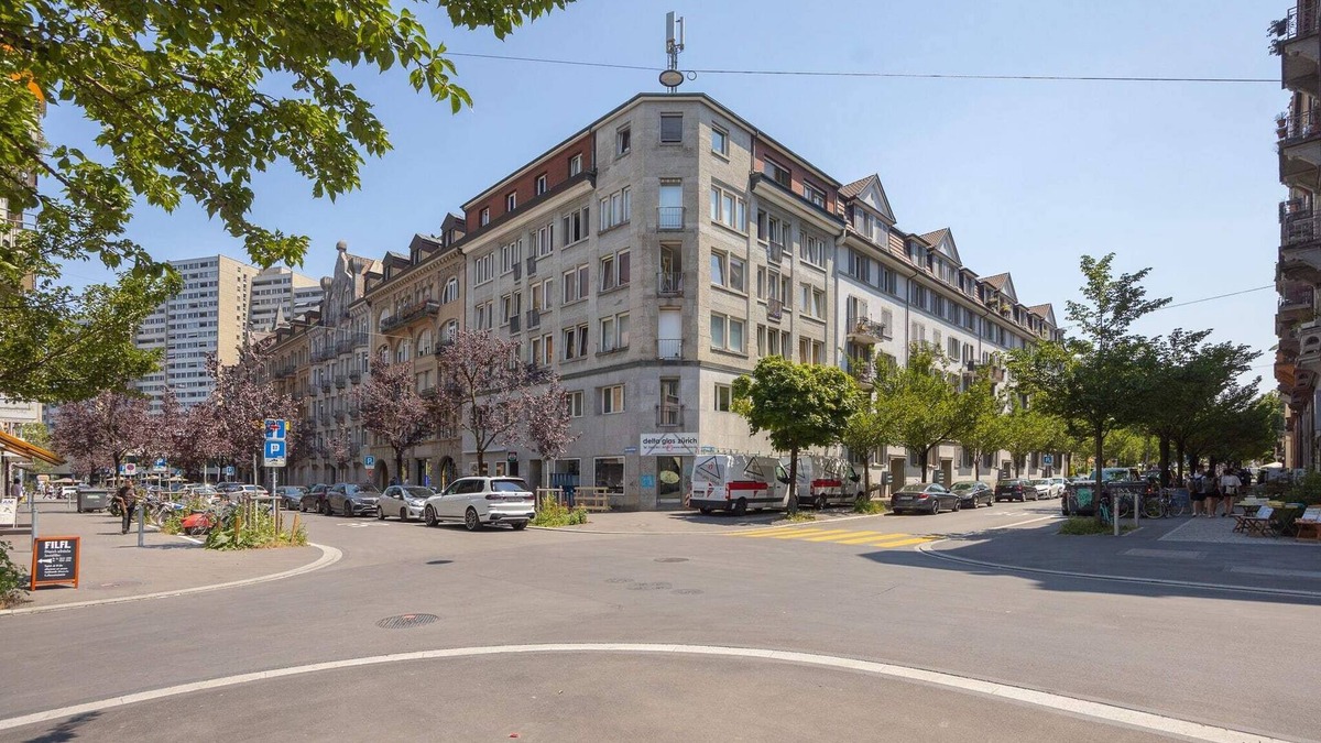Sihlfeld Apartment | Urban Oasis with Queen Bed and City View (BE-32)