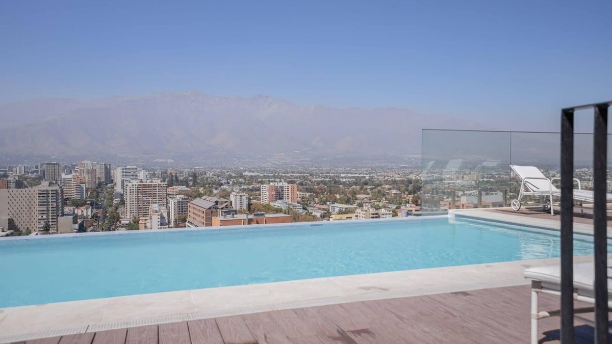 Nunoa Apartment | Urban Refuge next to Metro Chile-Espana