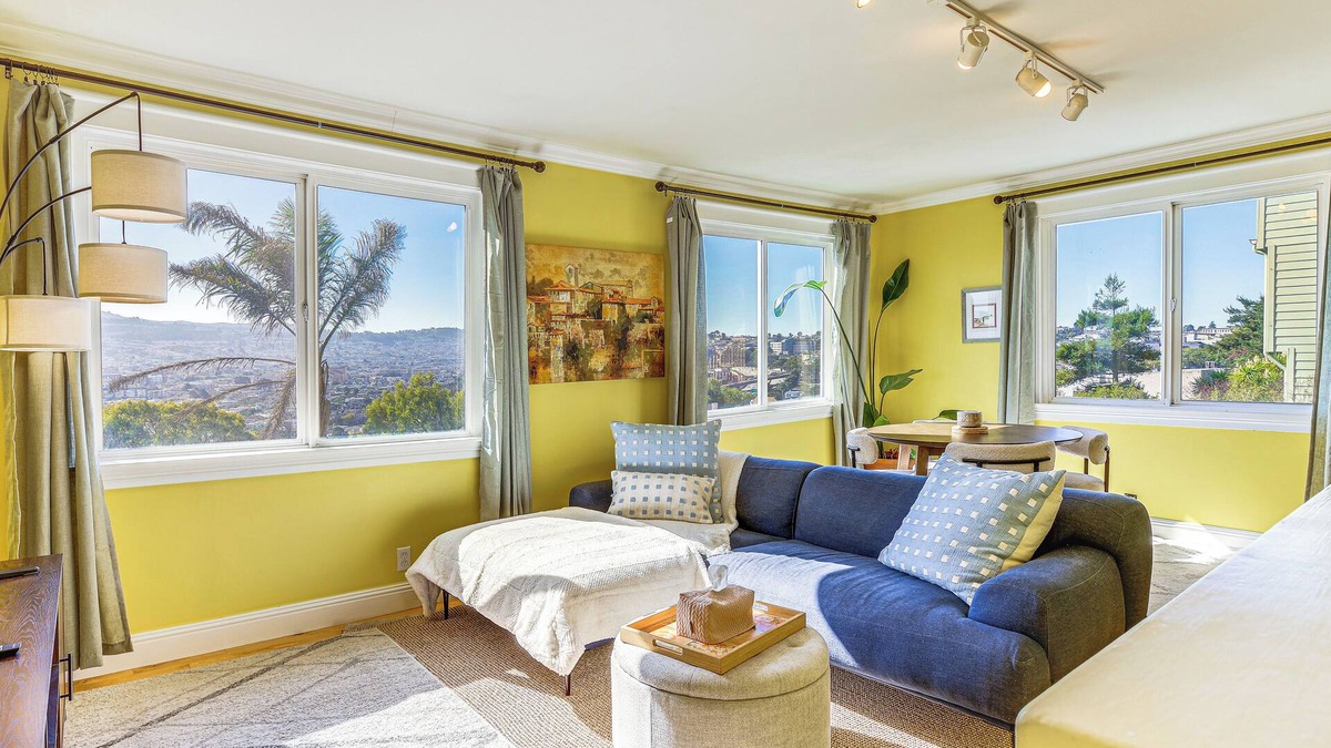 Sunnyside House | Urban San Francisco Retreat: Stunning City Views!