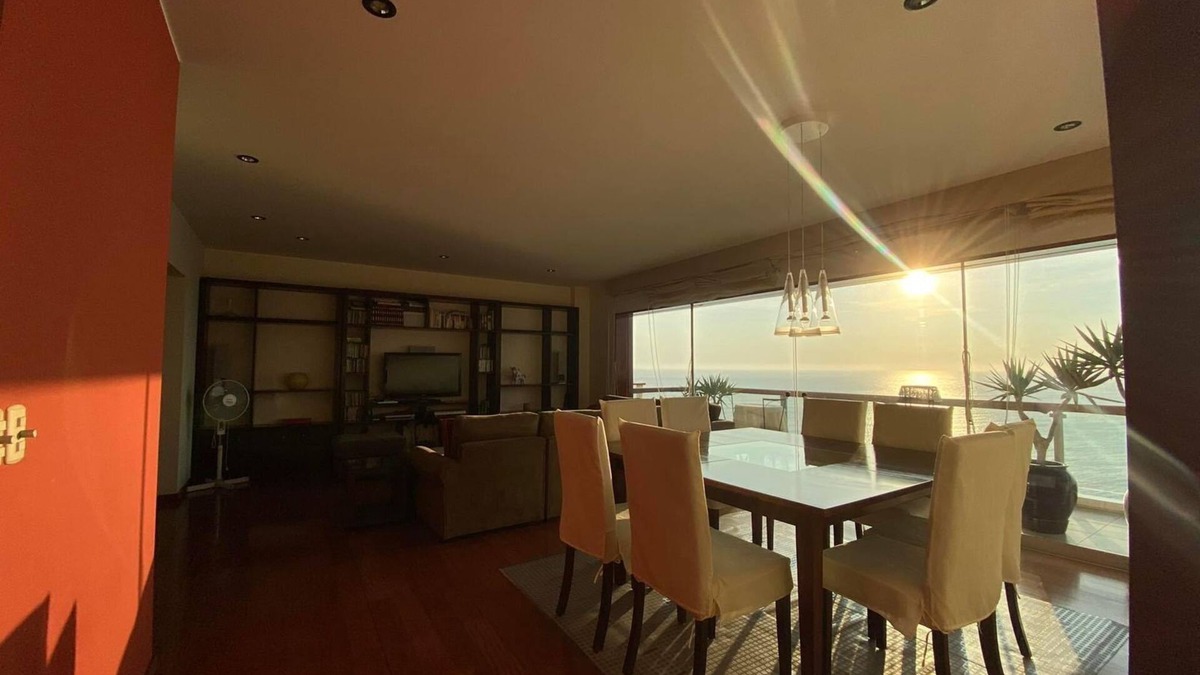 Armendariz Apartment | Urban Sanctuary: Luxurious Safe Three-Bedroom Retreat in Miraflores, Lima