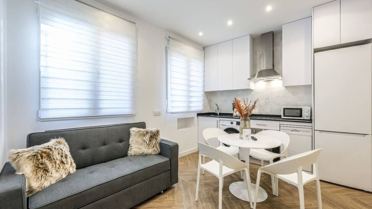 Bellas Vistas Apartment | Urban Tranquility in Madrid with Modern Comforts