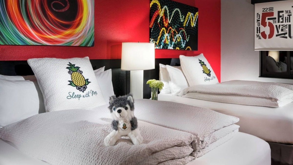 Belltown Hotel | Urban Two Queen at Staypineapple, Hotel FIVE, Downtown, Pets Allowed Here