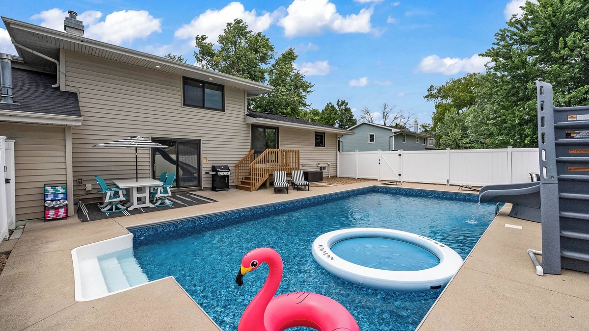 Urbandale House | Urbandale Oasis
