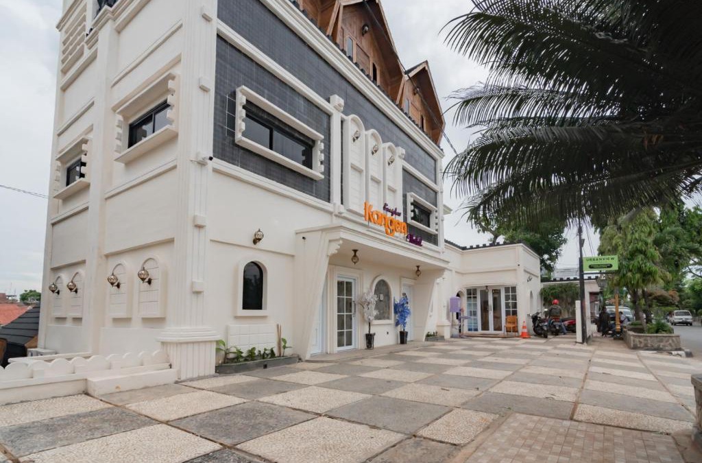 Purwakarta Hotel | Urbanview Hotel Kangen Bungalow Purwakarta by RedDoorz