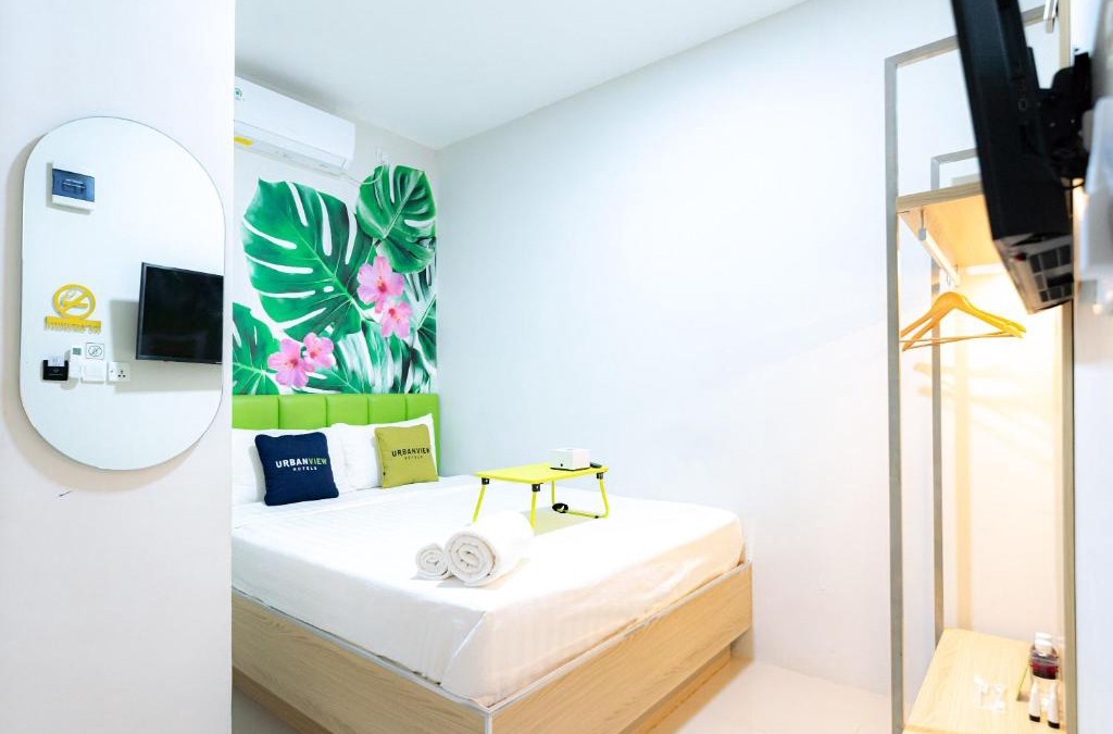 Kabil Hotel | Urbanview Hotel R House Batam by RedDoorz