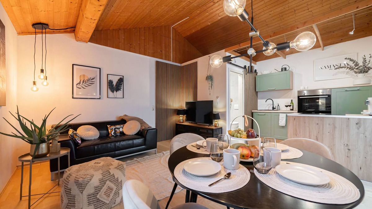Bruckmuehl Apartment | "urlaub zum Wohlfühlen." Modern Eingerichtete Ferienwohnung mit Gartenbereich!