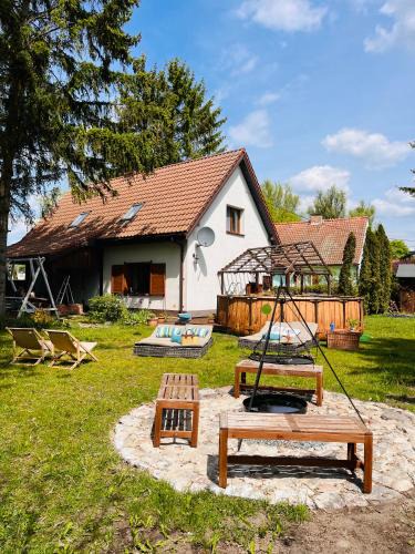 Nowe Guty House | Uroczy dom nad jeziorem Śniardwy tuż obok plaży