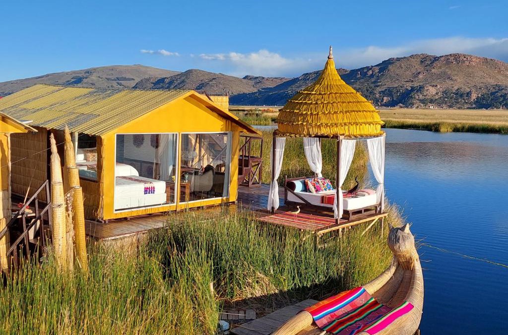 Puno Cabin | Uros Lodge Perú