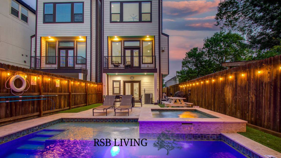 Washington Ave./ Memorial Park House | 223 m² House ∙ 3 bedrooms ∙ 12 guests
