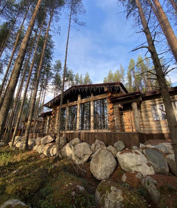 Medvezhyegorsk Villa | УСАДЬБА KARHUMAKI SPORT AND SPA