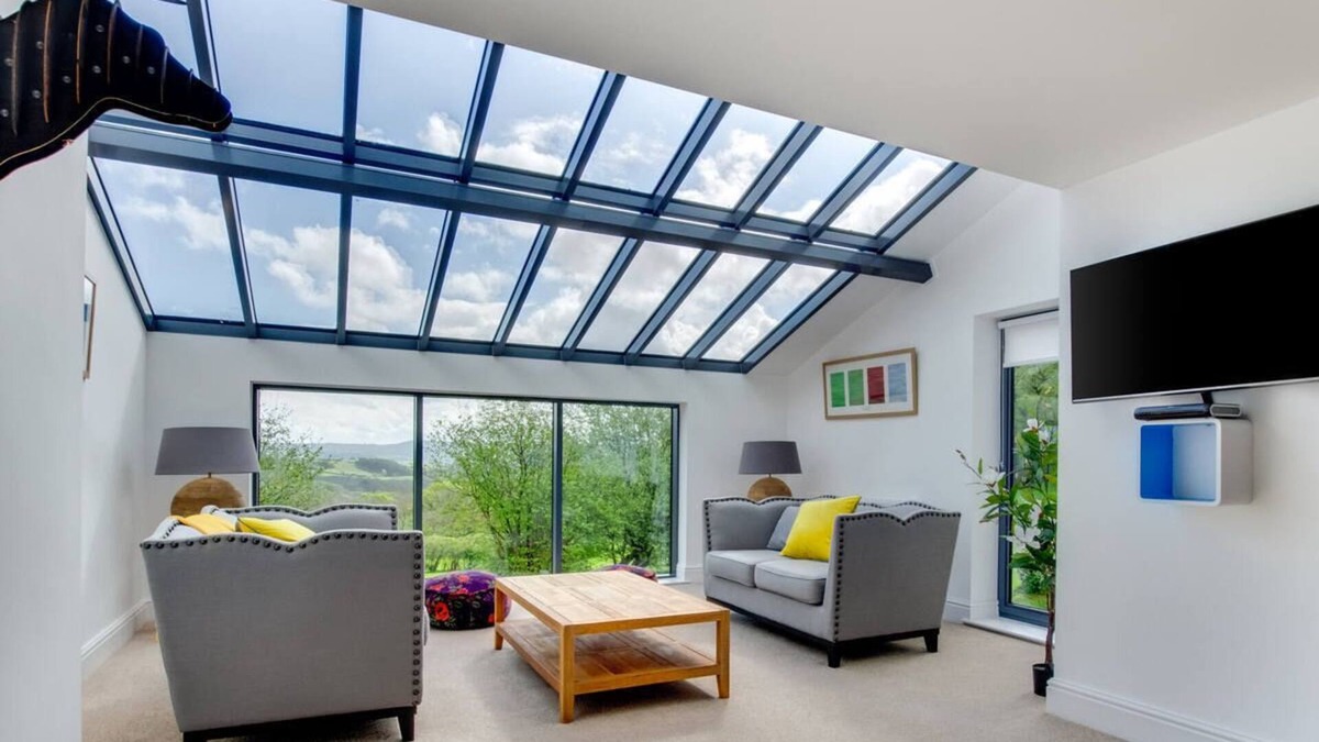 Coed-Y-Paen House | Usk Barn in the beautiful Usk
