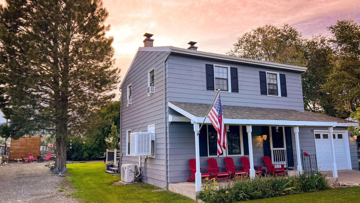 Circleville House | Utah Small Town Getaway