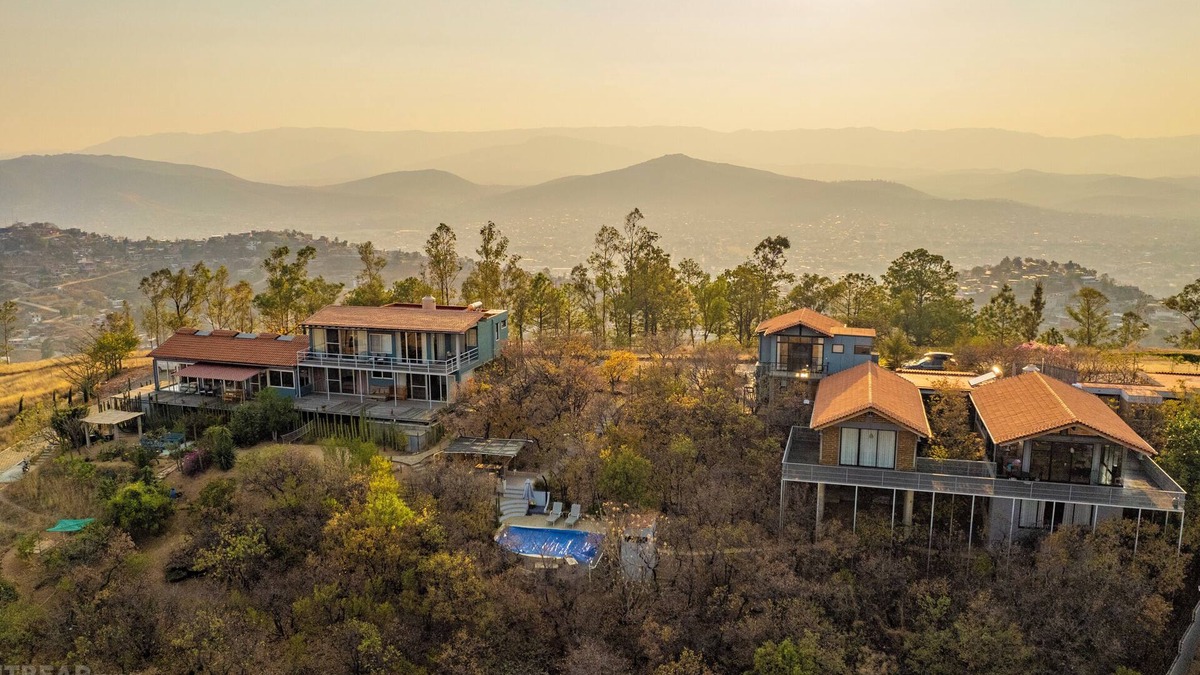 Oaxaca House | Utopia Casa Horizonte: a house with a view, and all you need.