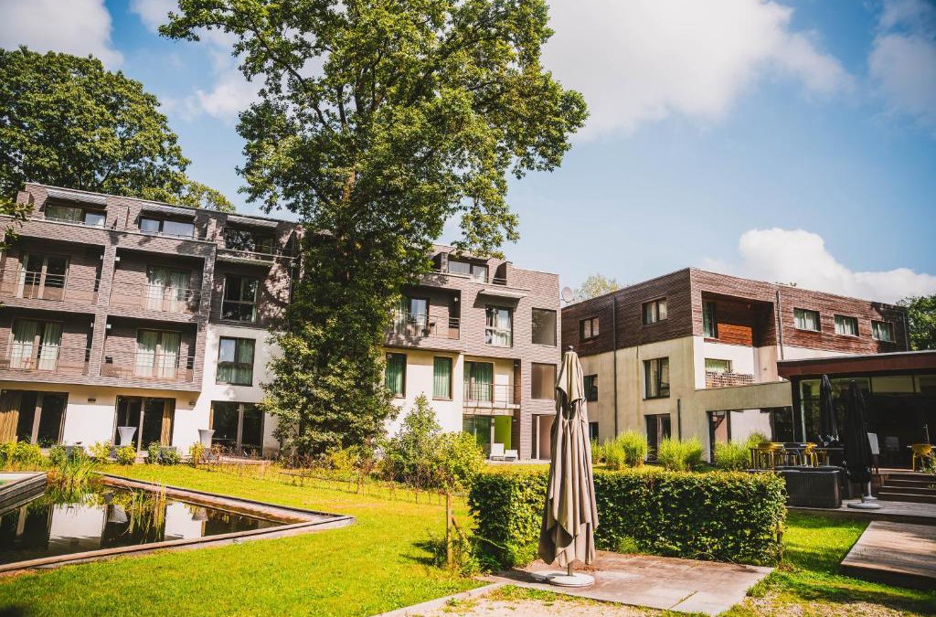Jurbise Hotel | Utopia Hotel - Art & Nature Hotel