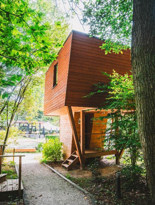 Jurbise Cabin | Utopia Village - Art & Nature Lodges