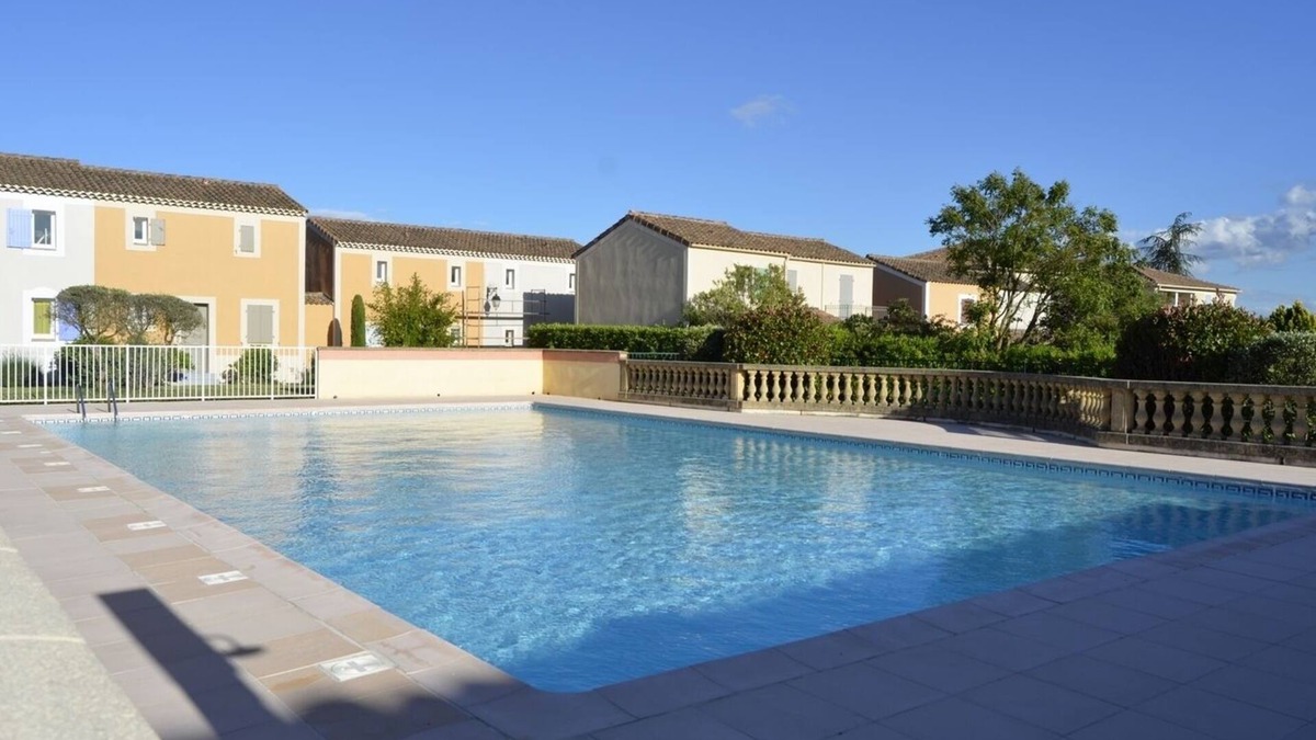 Uzes Apartment | UZES RESIDENCE LES BASTIDES APARTMENT