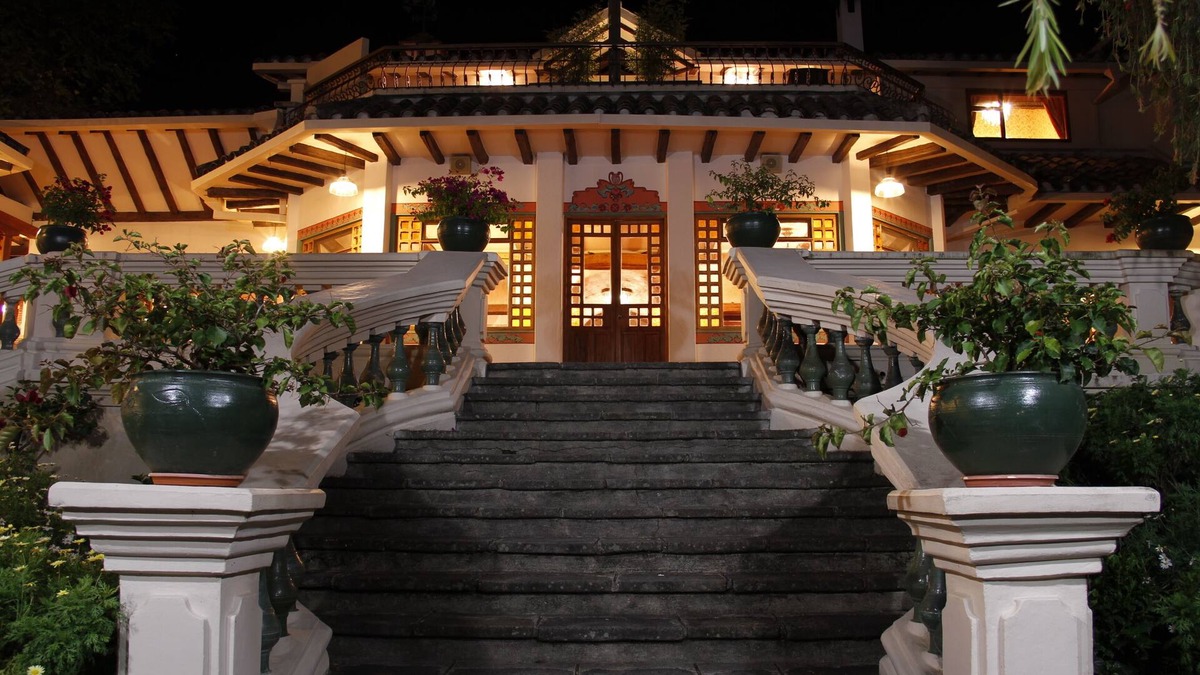 Paute Hotel | Uzhupud Garden Hotel & lodge
