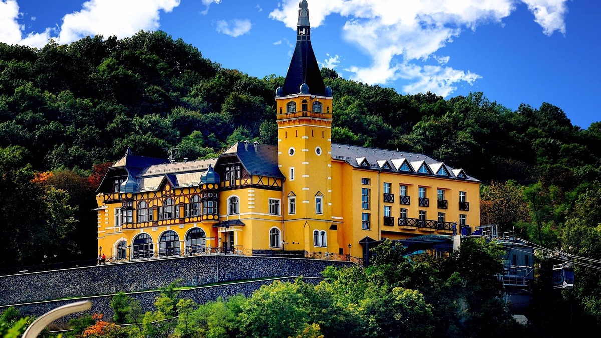 Usti nad Labem Hotel | Větruše Hotel Restaurant