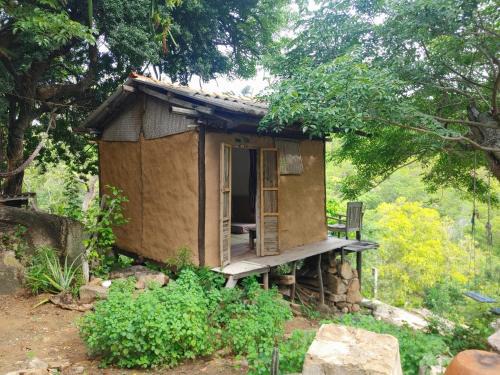 Ninh Hai Ski Chalet | vườn đá stone garden