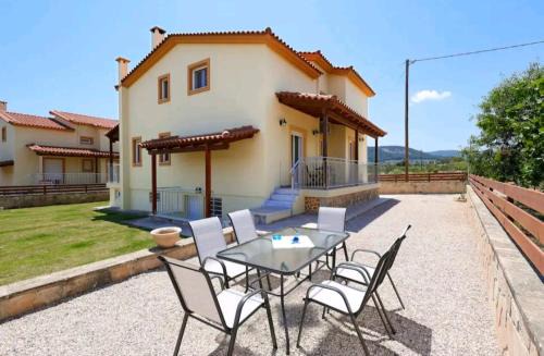 Vagia Villa | V.A.G.I.A. HOUSE