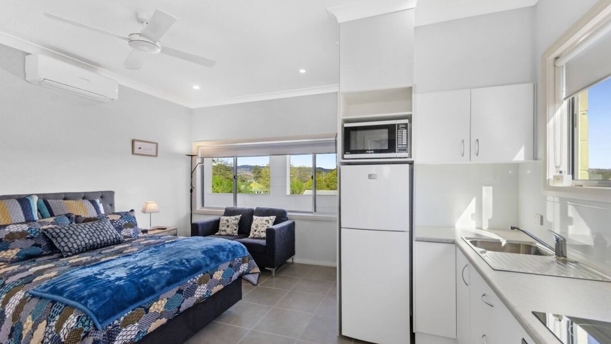 Coolah Apartment | V Coolah Short Stays - Valley View Apartment