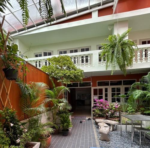 Chana Songkhram House | V Reserve at Merry V