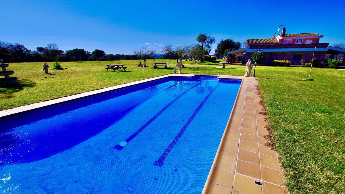 Macanet de la Selva Villa | V&V Lloret-Masia Can Llebre: farm 22 people + pool