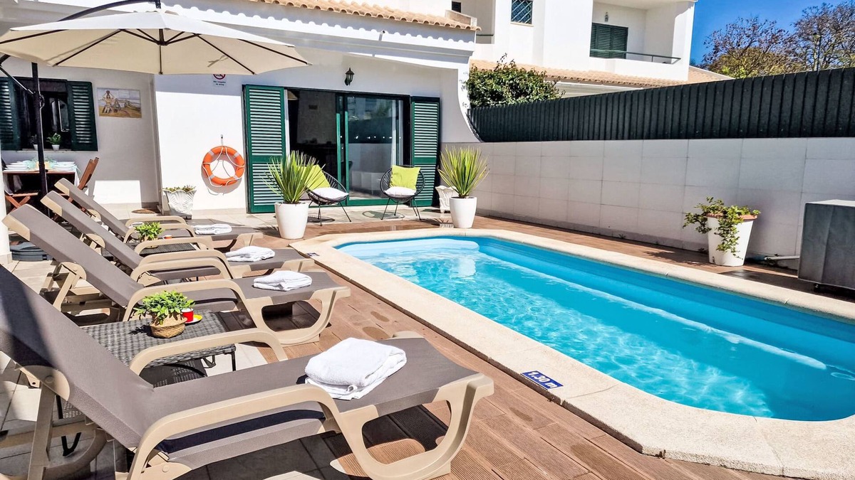 Urbanizacao dos Calicos House | V2 Caliços by Interhome