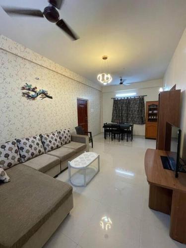 Coimbatore Apartment | V4 Stay - Luxury 1 BHK AC Suite sleeps 5 guests