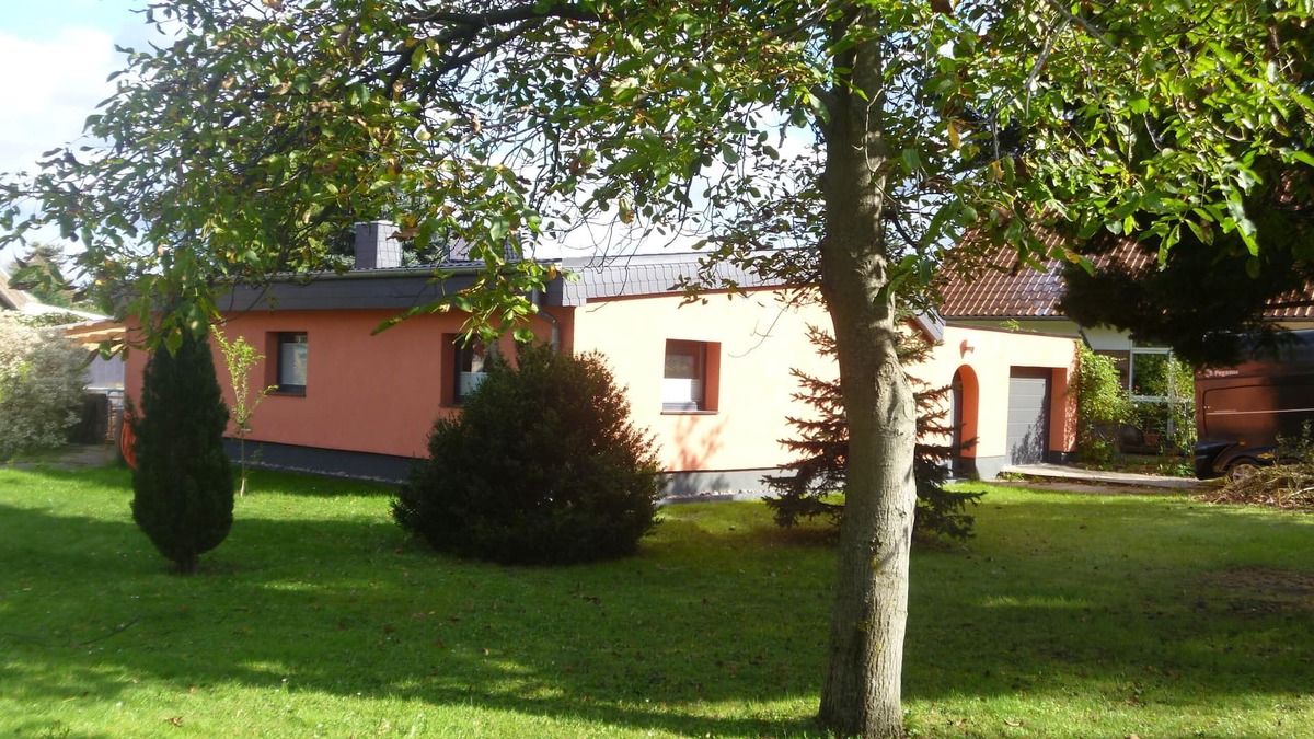 Biesdorf House | Vacation home with garden 20 minutes to the city of Berlin