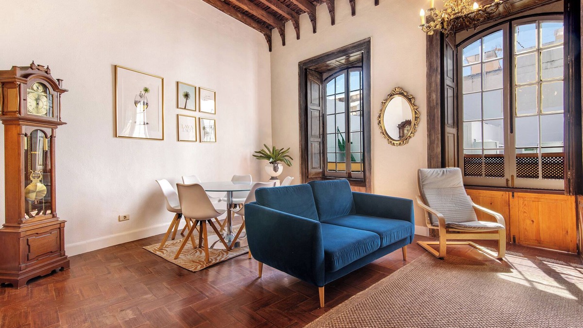 Vegueta House | Vacation Home 'Apto Pepita - Casa San Marcial' with Shared Terrace and Wi-Fi