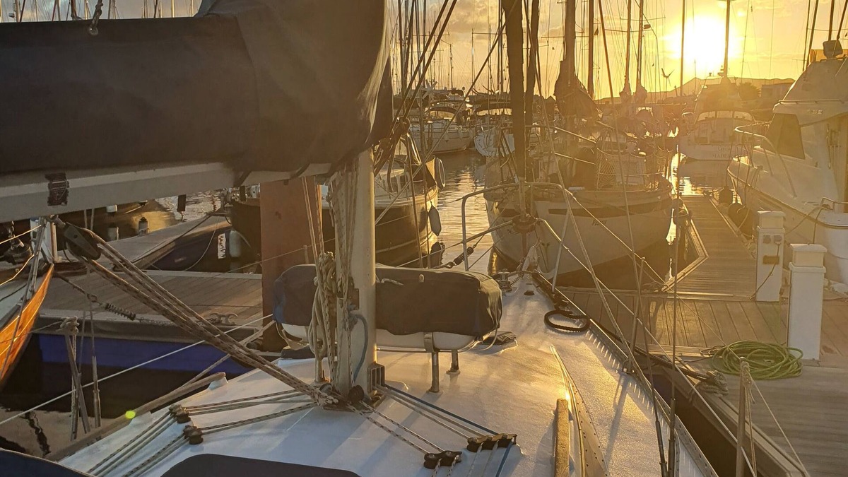 Arona Boat Rental | Vacances Insolites ! Bateau 10mts au Soleil de Tenerife Sud. Min 3 Jours!