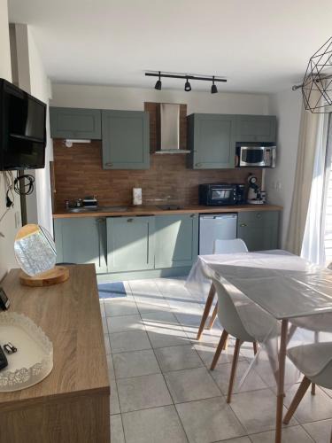 Chaveignes Apartment | Vacances ou CNPE - Appart 2-3 pers - le Relais du Plessis - RICHELIEU