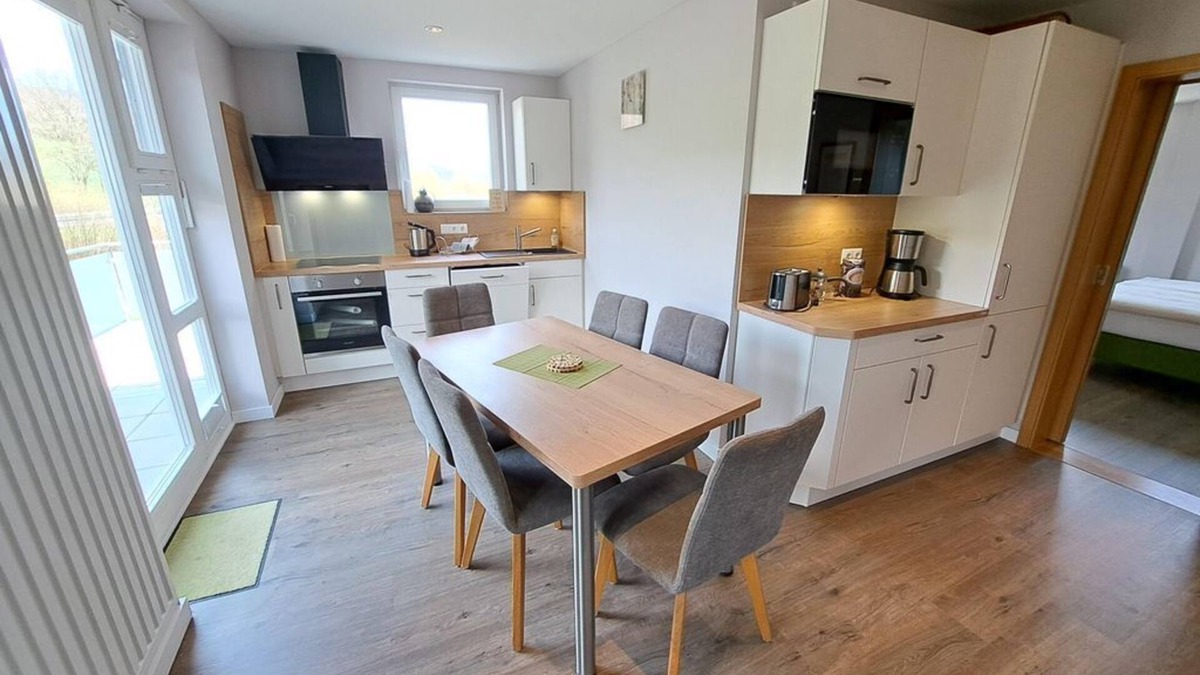 Oberweser Apartment | Vacation apartment Reinhardswald, shower, WC, 1 bedroom - Holiday apartments in the guesthouse
