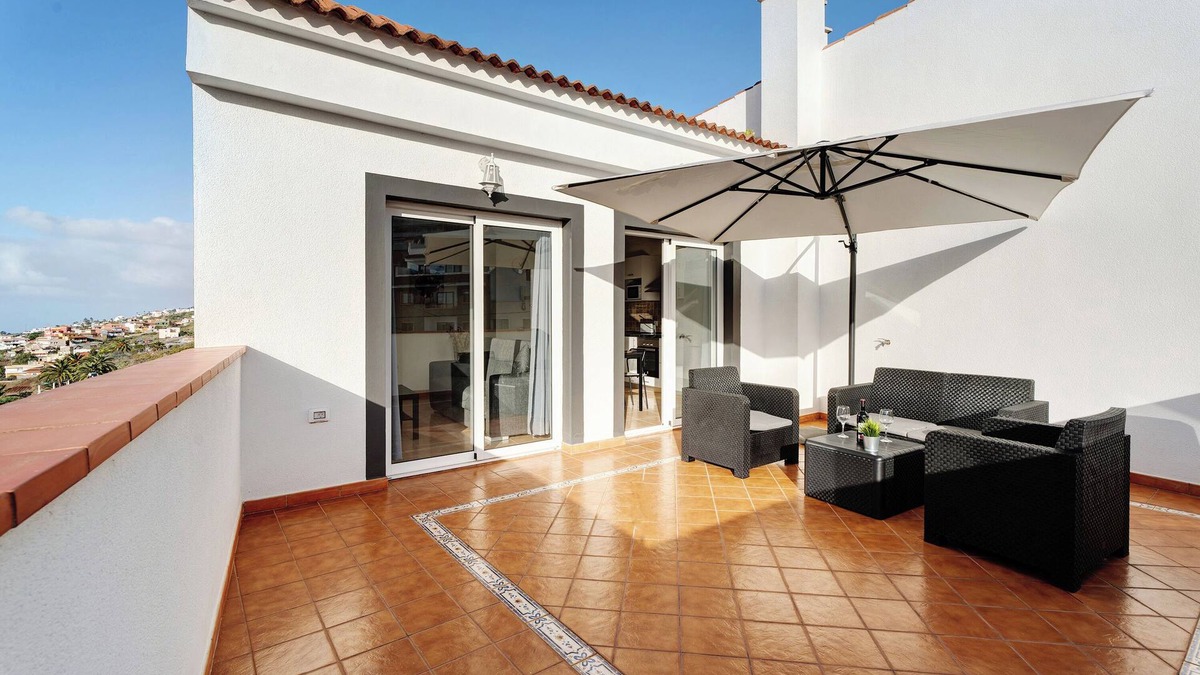 La Vera Apartment | Vacation Apartment 'Ático San Jose' with Sea View, Private Terrace and Wi-Fi