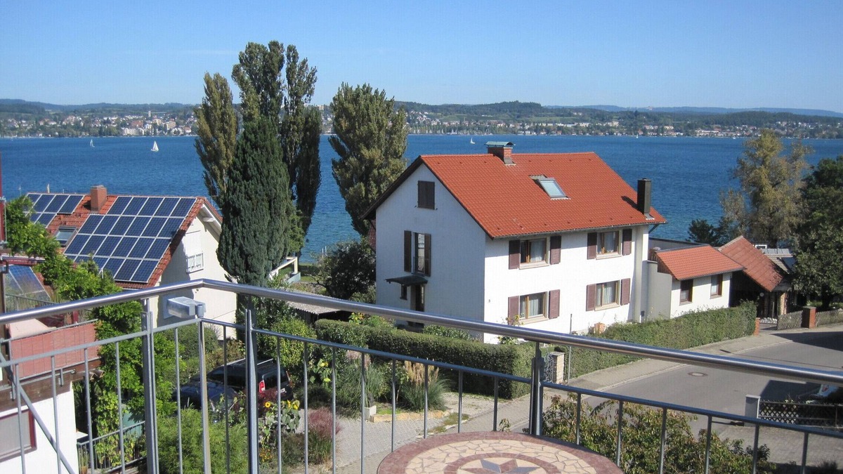 Konstanz-Dingelsdorf Apartment | Vacation apartment lake view Imperia