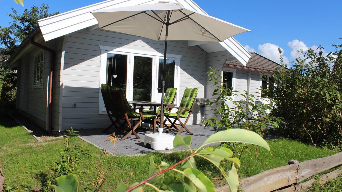 Neufeld House | Vacation at the North Sea, vacation home in Nordholz OT Spieka-Neufeld incl. beach chair