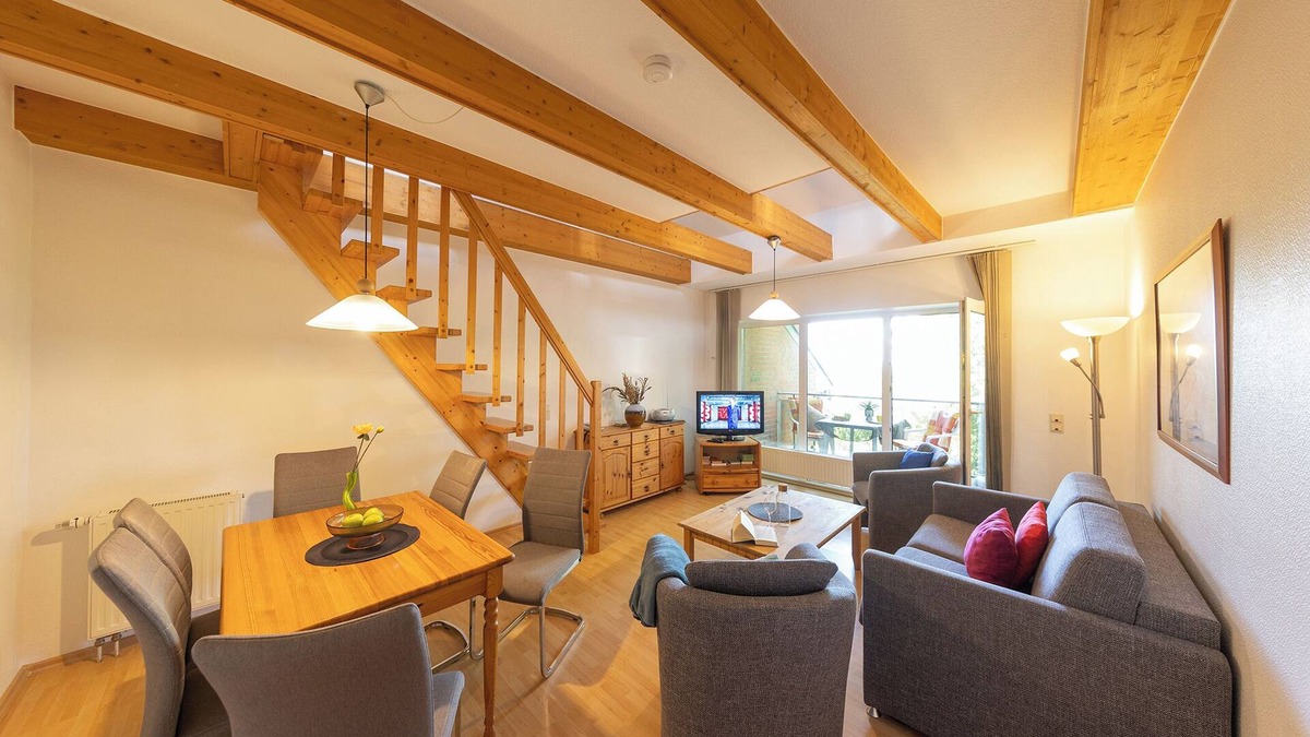Wremen Apartment | Vacation apartment Lili Marleen. Flooded with light and on two levels.