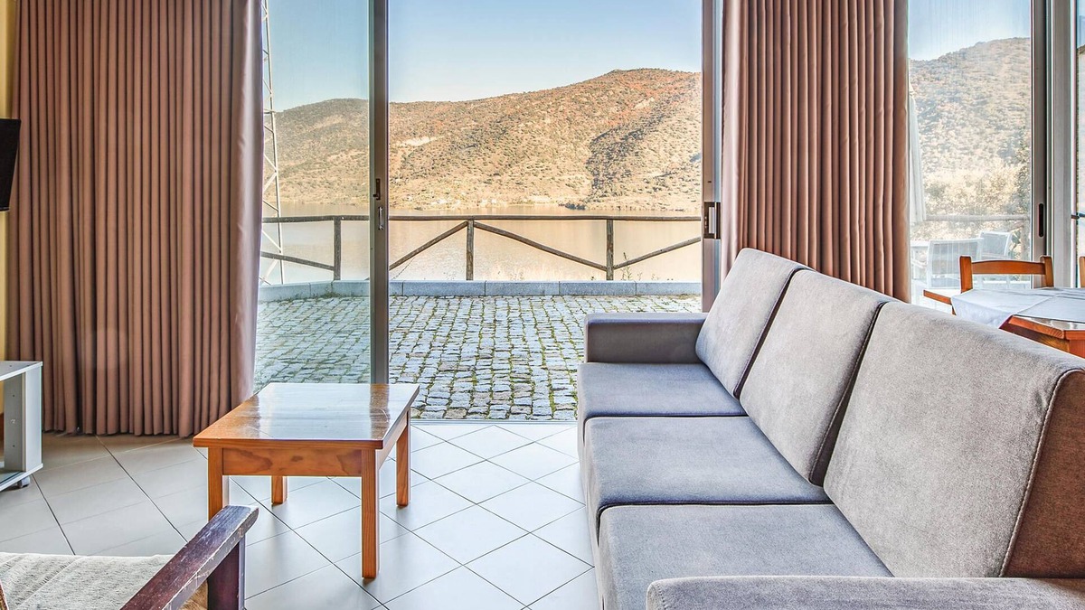 Freixo de Espada a Cinta Apartment | Vacation apartment for two people with impressive views of the picturesque Douro River.