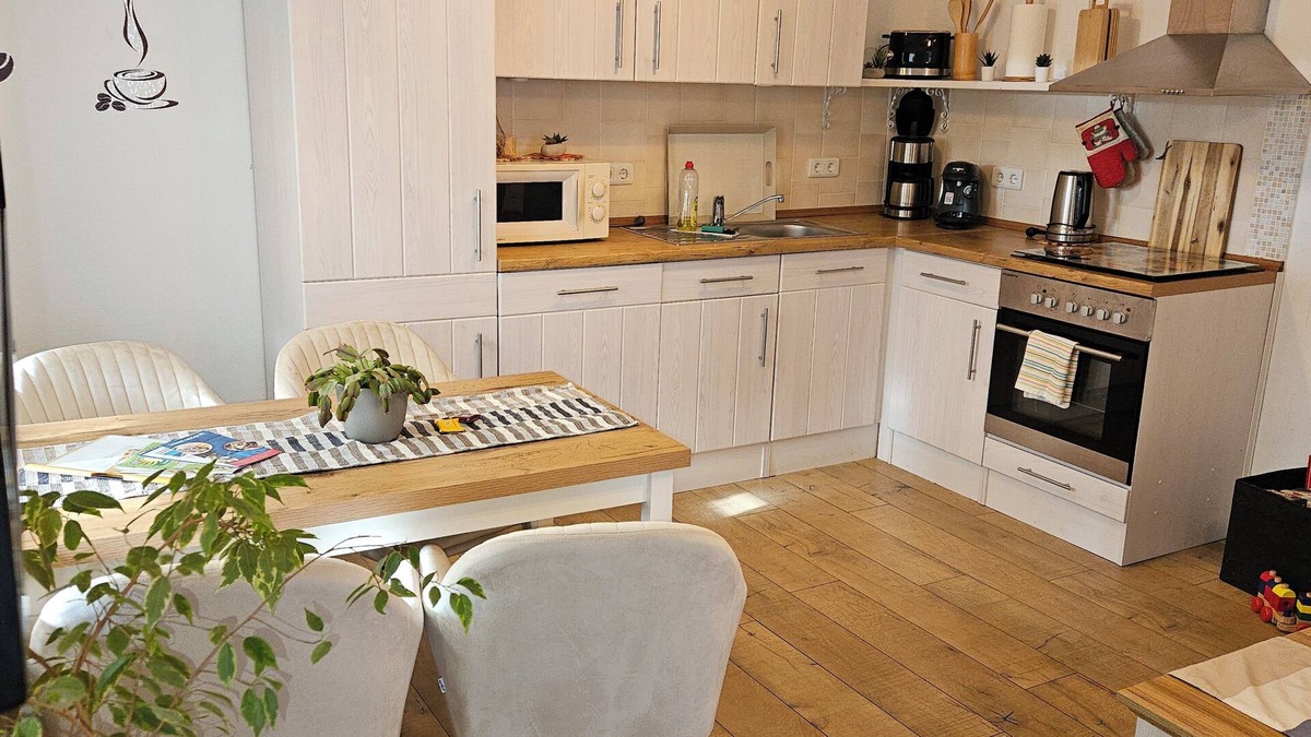 Bergen auf Ruegen Apartment | Vacation apartment Marie in Bergen auf Rügen, quiet location