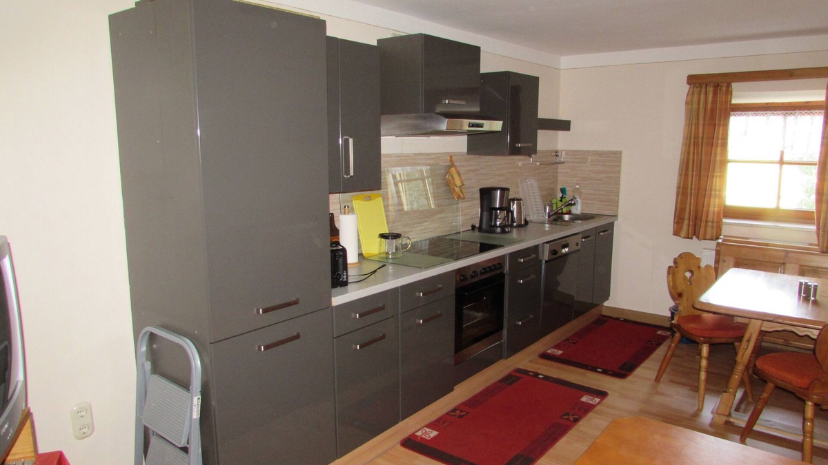 Saaldorf-Surheim Apartment | Vacation apartment, 84sqm, 3 bedrooms and terrace