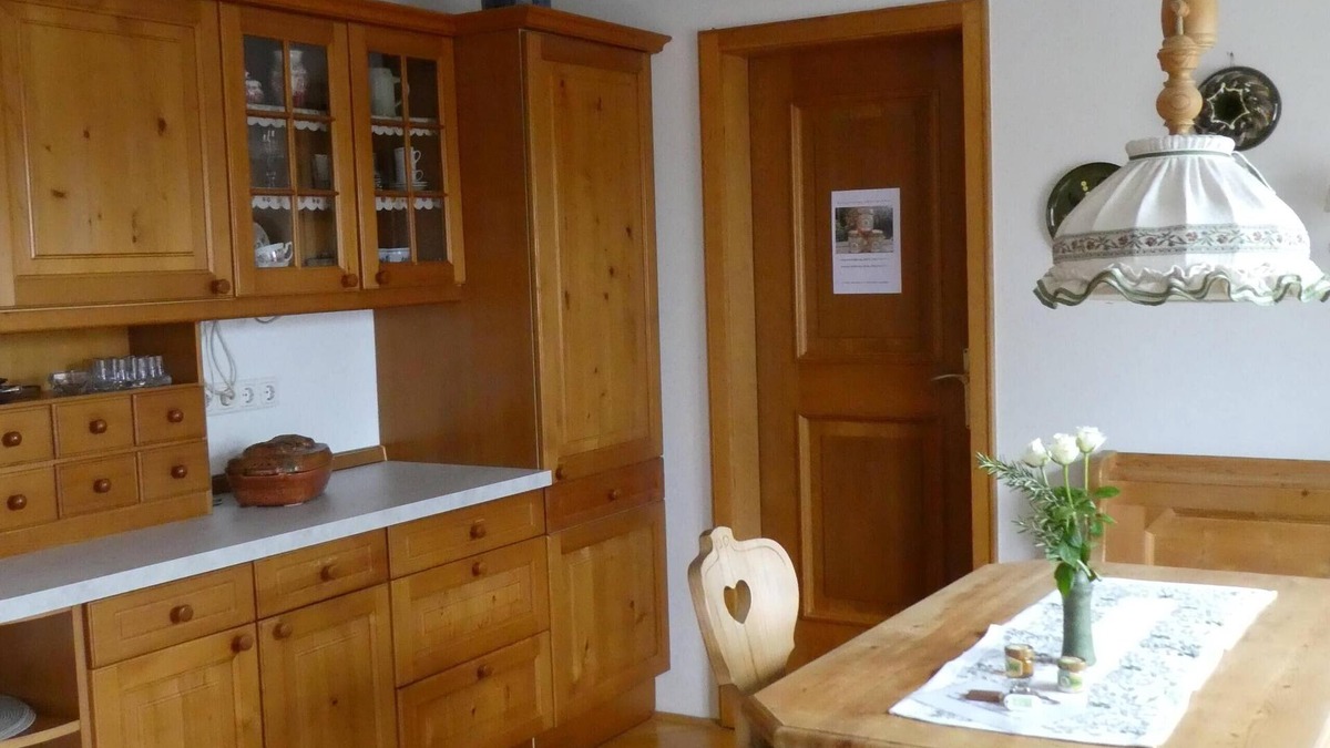 Saaldorf-Surheim Apartment | Vacation apartment- 5 persons, 120sqm, 2 bedrooms, east-facing balcony, fireplace