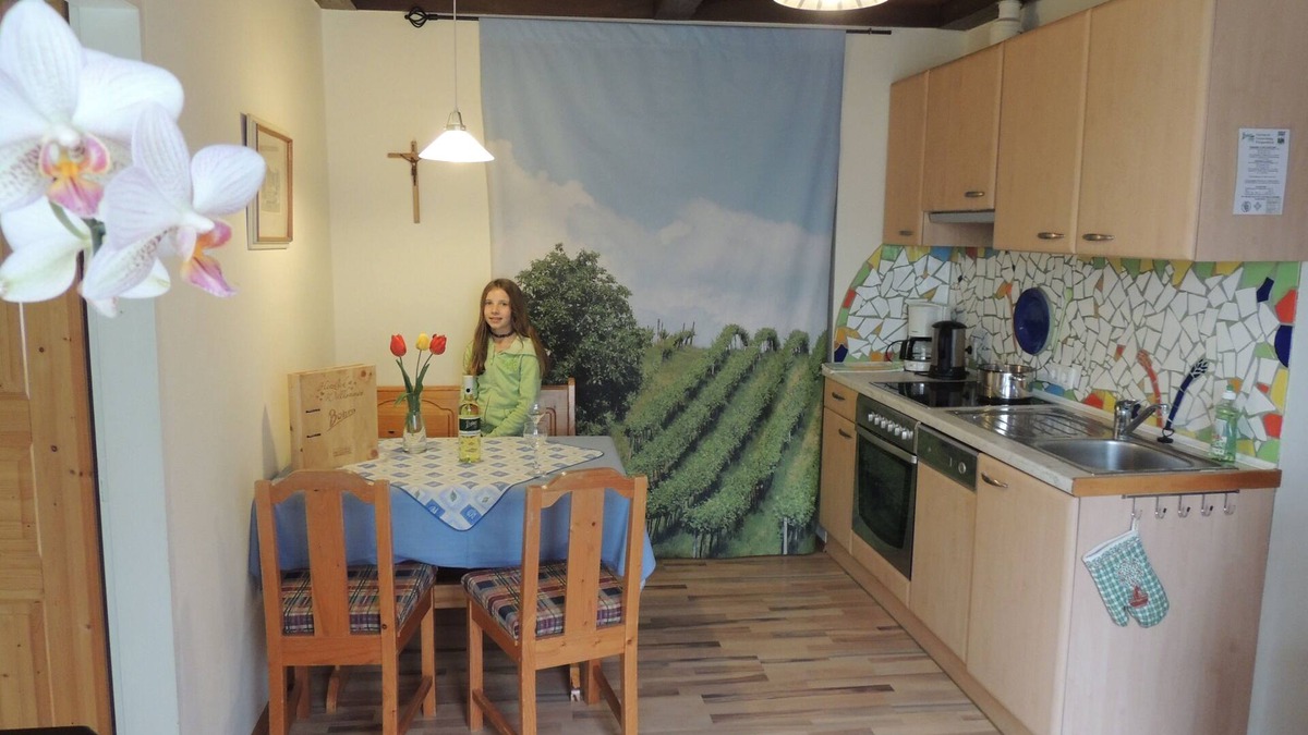 Herrnbaumgarten Apartment | Vacation apartment (40sqm) with spacious bathroom and seating area in the garden