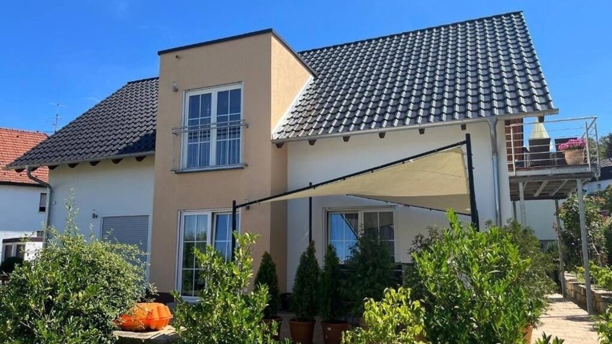 Bad Liebenstein Apartment | Vacation apartment/apartment for 4 guests with 100m² in Bad Liebenstein (188958)