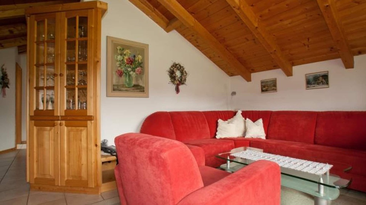 Weissbach Apartment | Vacation apartment in country house style 1-4 persons, 74sqm, 2 bedrooms, 2 bathrooms, balcony