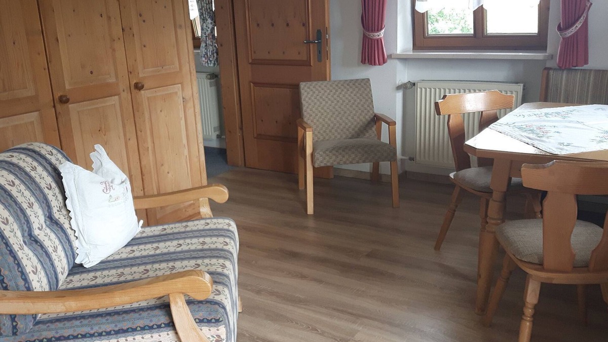 Weissbach Apartment | Vacation apartment 4 with balcony and mountain view, 35 m², 1 bedroom