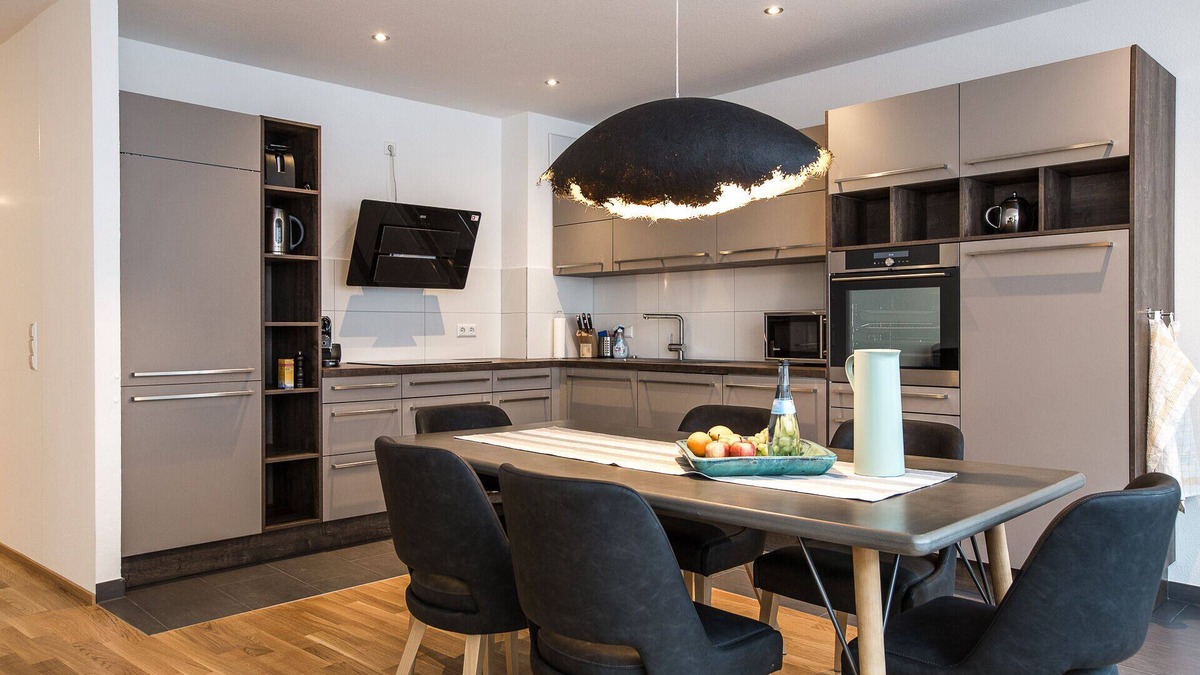 Fischbach Apartment | Vacation apartment/apartment for 6 guests with 110m² in Friedrichshafen (133001)