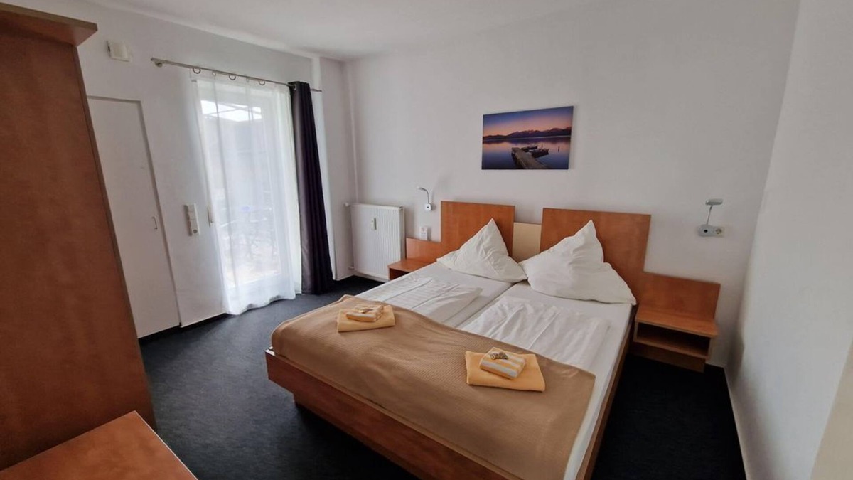 Burgschwalbach Bed & Breakfast | Vacation apartment Burgblick 1 - Guesthouse Auszeit