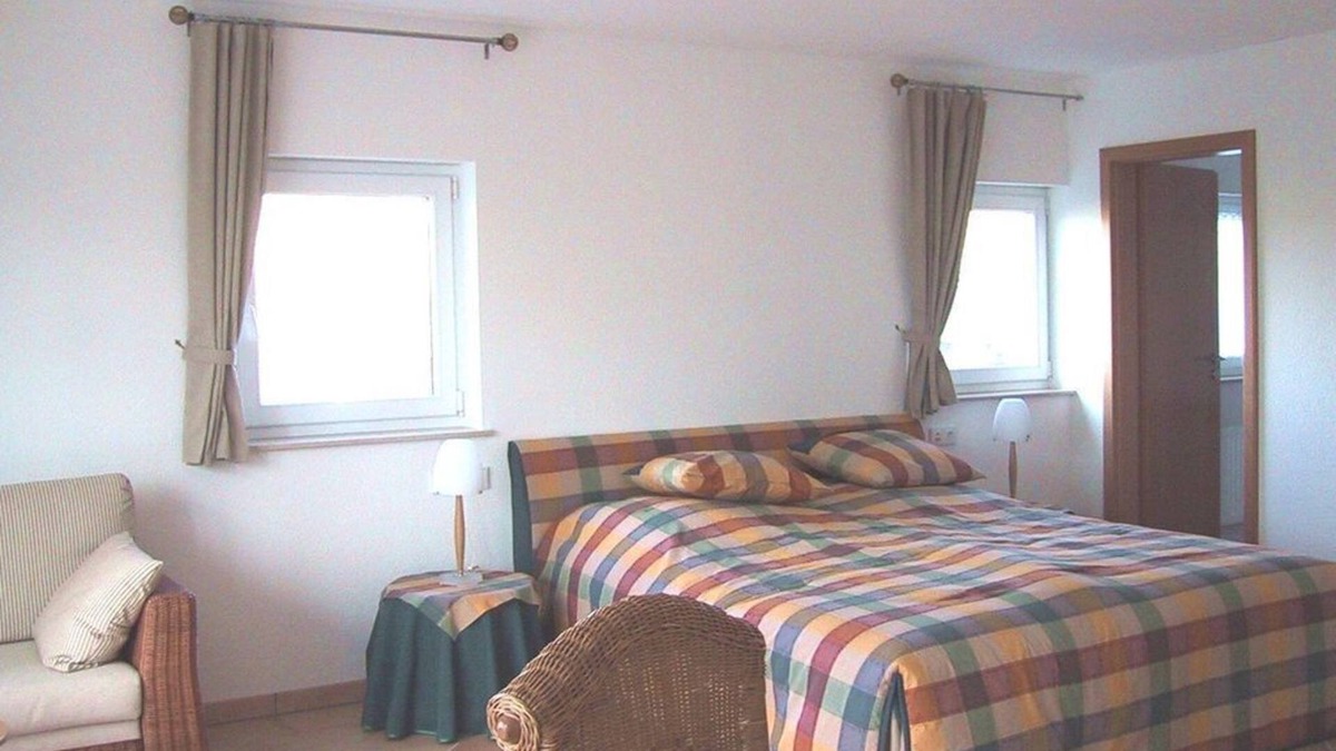 Maring-Noviand Bed & Breakfast | Vacation apartment - Wine and guest house Fries